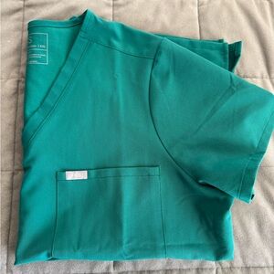 Figs Hunter Green Catarina Technical Collection Scrub Top